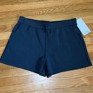 Lululemon Softstreme High-Rise Short 4" Black Size 14